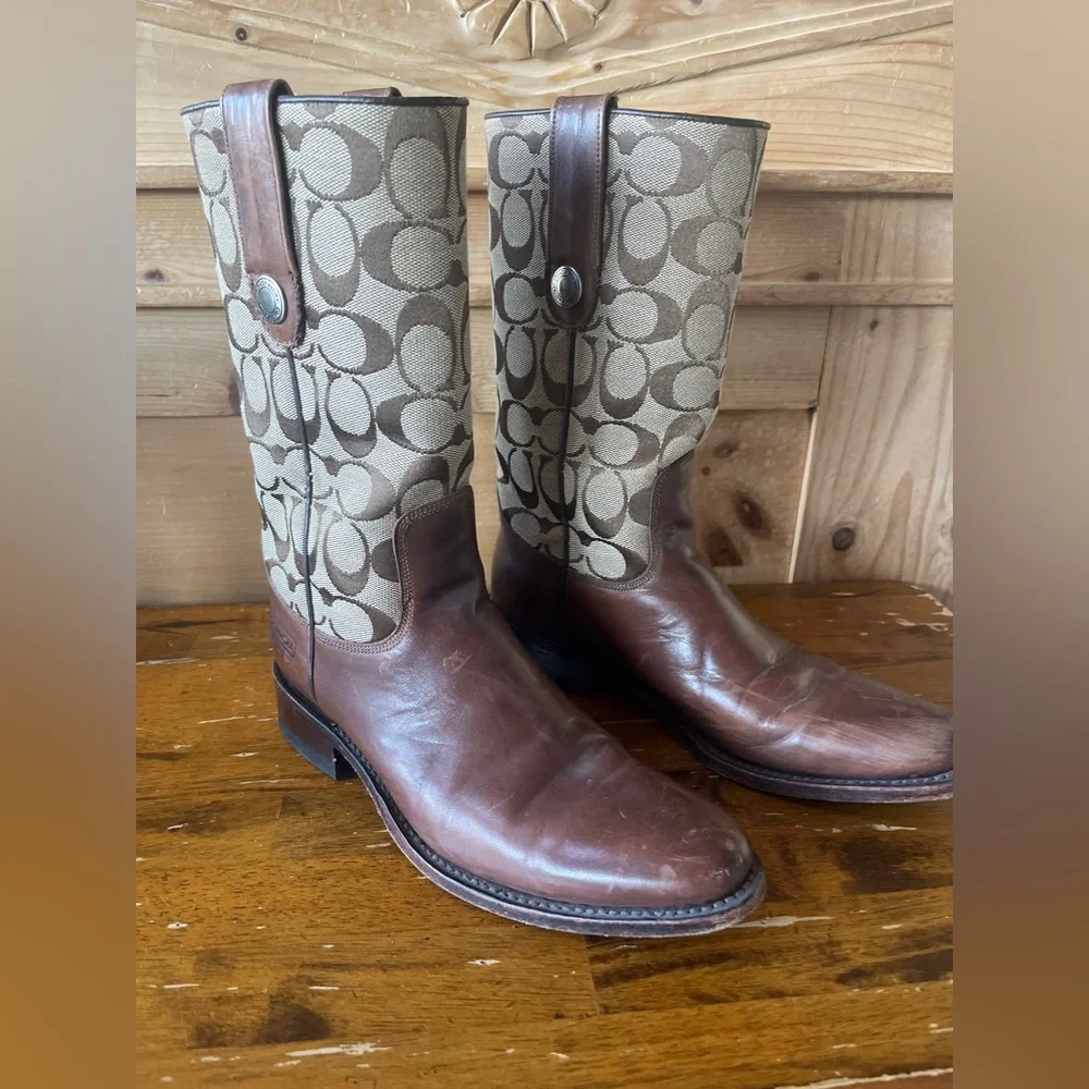 Brown coach logo riding boots - Picture 5 of 6